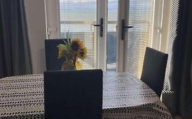 Seaview Apartment